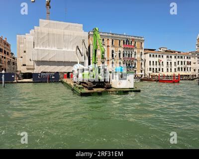 Baustelle am Canale Grande in Venedig, Italien Stockfoto