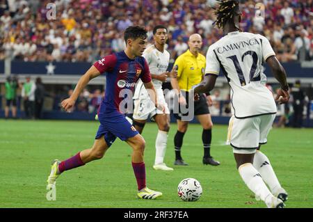 Arlington, USA. 29. Juli 2023. Arlington, Texas, USA: Barcelonas Pedri in Aktion während des Spiels der Fußball-Champions-Tour zwischen Barcelona und Real Madrid, gespielt am Samstag, den 29. Juli 2023 im AT&T Stadium. (Foto: Javier Vicencio/Eyepix Group/Sipa USA) Guthaben: SIPA USA/Alamy Live News Stockfoto