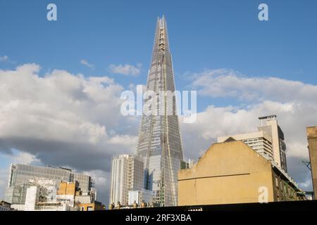 The Shard, ein 95-stöckiger Wolkenkratzer, entworfen vom italienischen Architekten Renzo Piano, Southwark, London, England. Stockfoto