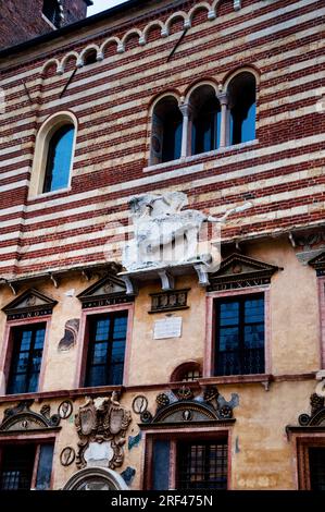 Palazzo della Ragione auf der Piazza dei Signori in Verona, Italien. Stockfoto