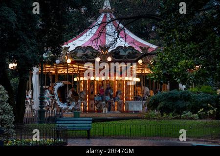 Historisches Karussell auf der Piazza Bra in Verona, Italien. Stockfoto