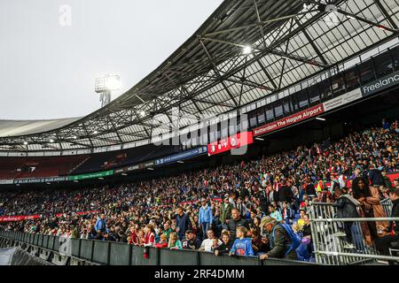 ROTTERDAM - Allgemeiner Blick auf De Kuip während des Freundschaftsspiels zwischen Feyenoord und Villareal CF im Feyenoord Stadion de Kuip am 27. Juli 2023 in Rotterdam, Niederlande. AP | Niederländische Höhe | BART STOUTJESDYK Stockfoto