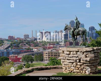 Kansas City, Missouri - 29. Juli 2023: Die Pfadfinderstatue im Penn Valley Park Stockfoto