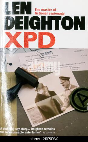 XPD-Roman von Len Deighton 1981 Stockfoto