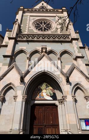 Genf, Schweiz - 25. März 2022: Die Basilika Notre-Dame von Genf ist die wichtigste römisch-katholische Kirche in Genf, Schweiz. Stockfoto