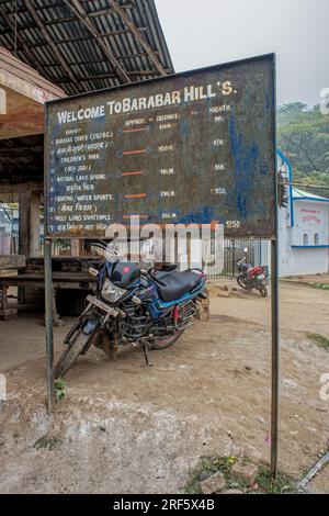 12 24 2014 Antike Barabar Hills weltweit älteste noch existierende Höhlen. In der Nähe des Dorfes Makhdumpur im Viertel Jehanabad. Bihar Indien Asien. Stockfoto