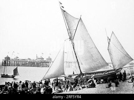 Brighton Beach und Pier, viktorianische Zeit Stockfoto