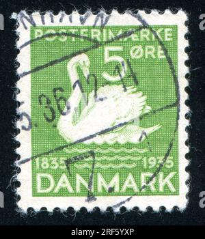 RUSSLAND KALININGRAD, 4. JANUAR 2014: Stempel gedruckt von Dänemark, zeigt Schwan, ca. 1935 Stockfoto