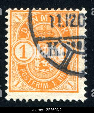 DÄNEMARK - CIRCA 1902: Stempel gedruckt von Dänemark, zeigt Arms, circa 1902 Stockfoto