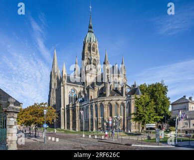Bayeux Kathedrale, auch bekannt als Kathedrale unserer Lieben Frau von Bayeux, eine römisch-katholische Kirche in der Stadt Bayeux in der Normandie, Frankreich Stockfoto
