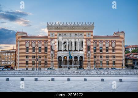 Wiederaufbau des Rathauses und der Nationalbibliothek in Sarajewo, Bosnien und Herzegowina Stockfoto