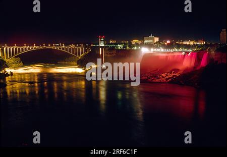 Niagarafälle Niagarafälle bei Nacht, USA Stockfoto