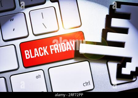 FOTOMONTAGE, Computergeschmack mit der Aufschrift Black Friday Stockfoto