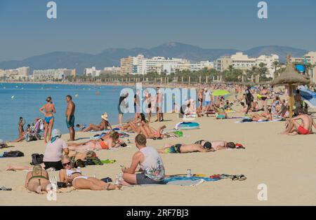 Sandstrand, Touristen, S’Arenal, Mallorca, Spanien Stockfoto