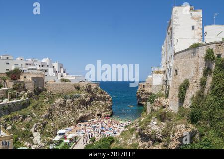 Blick vom Piazza Giuseppe Verdi, Polignano a Mare, Apulien, Italien, Europa Stockfoto