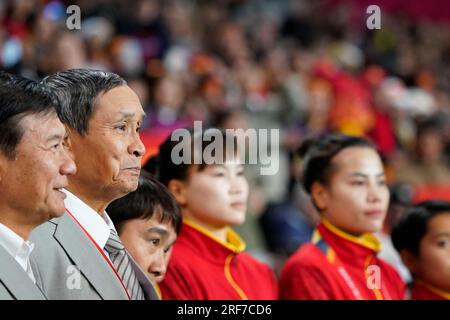 Dunedin, Neuseeland. August 1. 2023. FIFA Frauen-Weltmeisterschaft 2023 Gruppe E – Vietnam gegen Niederlande. Cheftrainer Mai Duc Chung aus Vietnam ist der älteste, der jemals ein Team in der Geschichte der FIFA Frauen-Weltmeisterschaft angeführt hat. Dat Do/Alamy Live News. Stockfoto