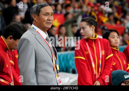 Dunedin, Neuseeland. August 1. 2023. FIFA Frauen-Weltmeisterschaft 2023 Gruppe E – Vietnam gegen Niederlande. Cheftrainer Mai Duc Chung aus Vietnam ist der älteste, der jemals ein Team in der Geschichte der FIFA Frauen-Weltmeisterschaft angeführt hat. Dat Do/Alamy Live News. Stockfoto