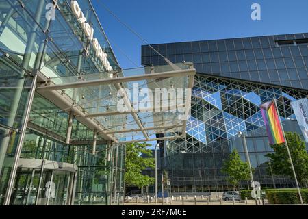 Altbau und Neubau Axel-Springer-Verlag, Axel-Springer-Straße, Schützenstraße, Zimmerstraße, Kreuzberg, Friedrichshain-Kreuzberg, Berlin, Deutschland * Stockfoto