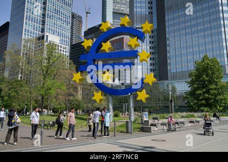 Euro Logo, Eurotower, EZB, Kaiserstraße, Frankfurt am Main, Hessen, Deutschland Stockfoto