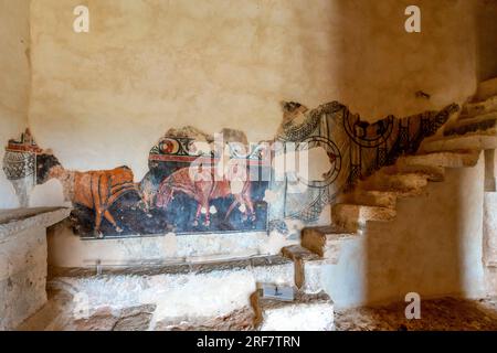 Das Innere der Eremitage-Kirche San Baudelio de Berlanga. San Baudelio de Berlanga ist eine Kirche aus dem 11. Jahrhundert in Caltojar in der Provinz Soria, Cas Stockfoto