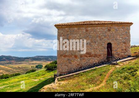 Eremitage-Kirche San Baudelio de Berlanga. San Baudelio de Berlanga ist eine Kirche aus dem 11. Jahrhundert in Caltojar in der Provinz Soria, Kastilien und Leó Stockfoto