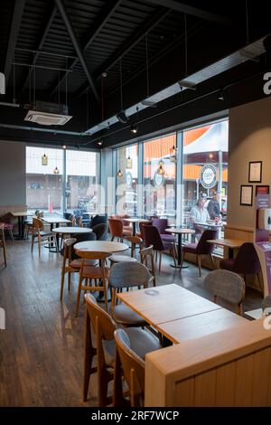 Eine Costa-Coffee-Durchfahrt in Newbury Berkshire Stockfoto