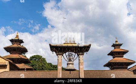 Große Glocke Taleju auf dem Patan Durbar Platz. Kathmandu, Nepal Stockfoto