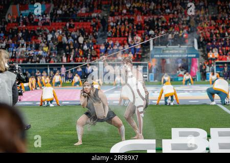 Adelaide/Tarntanya, Australien, 1. August 2023, FIFA Women's World Cup (Gruppe D - Spiel #39) England gegen China, Vor dem Beginn des Spiels England gegen China der PR-Gruppe im Hindmarsh Stadium wird Eine Landeszeremonie durchgeführt. Credit: Mark Willoughby/Alamy Live News Stockfoto