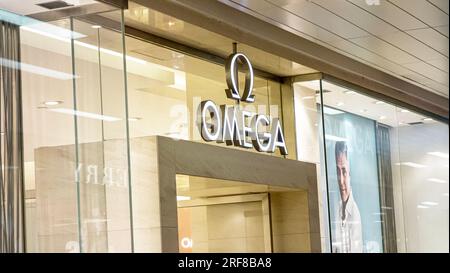 Nanning, China - 2. Juli 2013 Omega Watch Store. Omega ist eine Schweizer Luxusuhr mit Sitz in der Schweiz. Stockfoto