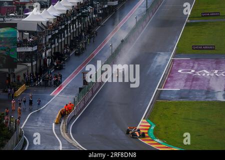 Oscar Piastri von Australien mit dem (81) McLaren F1 Team MCL60 Mercedes während der Formel 1 MSC Cruises Belgischer Grand Prix 2023 am 30. Juli 2023 in Francorchamps, Belgien. Stockfoto