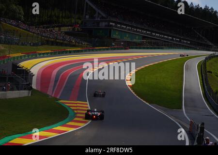 Ein Blick auf Eau Rouge und Radillon dreht sich während der Formel 1 MSC Cruises Belgischer Grand Prix 2023 am 30. Juli 2023 in Francorchamps, Belgien. Stockfoto