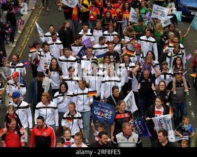 Team Deutschland nimmt an den GAA-Weltspielen 2023 Teil an der Eröffnungsparade in Derry, Nordirland. Foto: George Sweeney/Alamy Stockfoto