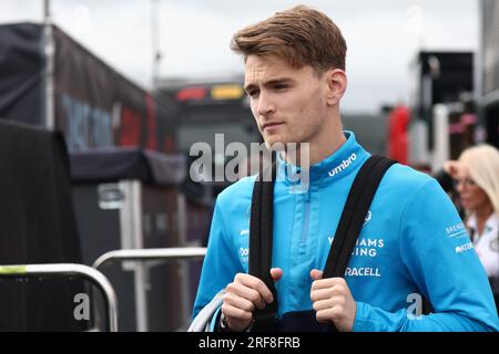 Logan Sargeant of Williams Racing in der Koppel vor dem F1 Grand Prix von Belgien im Spa Francorchamps am 30. Juli 2023 in Stavelot, Belgien. Stockfoto