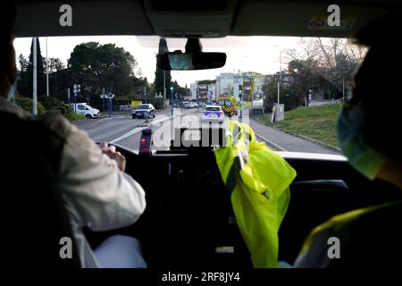 Der SMUR-Notdienst greift in der gesamten Region 24 Stunden am Tag, 7 Tage die Woche ein. Stockfoto