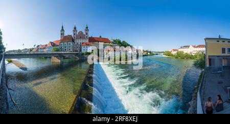 Steyr: Haus Bürgerspital, St. Michaels Kirche, am Zusammenfluss der Flüsse Enns und Steyr in Steyr, Nationalpark Region, Oberösterreich, Upper Stockfoto