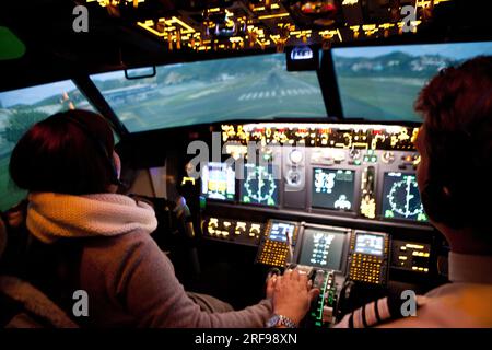 Flugsimulator für die Behandlung von Angst in Flugzeugen, Stressmanagement und Phobien. Stockfoto