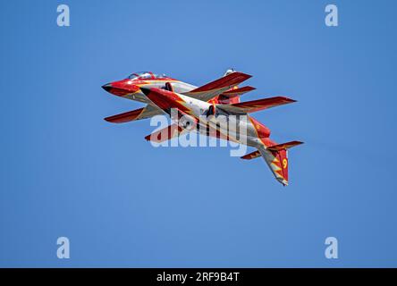 Die spanische Luftwaffe zeigt die Patrulla Águila auf der Royal International Air Tattoo 2023 Stockfoto