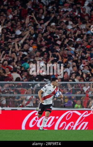 Buenos Aires, Argentinien. 01. Juli 2023. Pablo Solari von River Plater feiert das erste Tor seines Teams während des Spiels zwischen River Plate und Internacional für die erste Etappe der Copa CONMEBOL Libertadores 2023 in der Runde 16 im Monumental de Nunez Stadium in Buenos Aires, Argentinien am 01. Juli. Foto: Max Peixoto/DiaEsportivo/Alamy Live News Kredit: DiaEsportivo/Alamy Live News Stockfoto