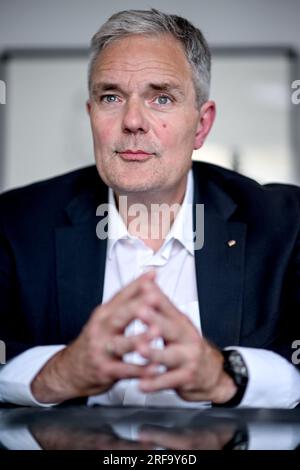 Berlin, Deutschland. 01. Aug. 2023. Burkard Dregger, Innenpolitiksprecher der CDU-Fraktion im Berliner Repräsentantenhaus, spricht in einem Interview mit der deutschen Presseagentur dpa. Kredit: Britta Pedersen/dpa/Alamy Live News Stockfoto