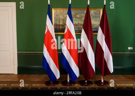 RIGA, LETTLAND. 20. Juli 2023 Der lettische Präsident Edgars Rinkevics trifft sich mit dem Präsidenten von Costa Rica, Rodrigo Chaves Stockfoto