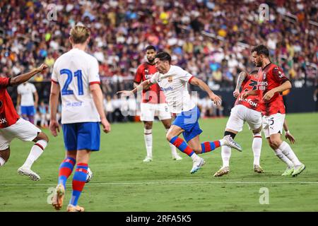 1. August 2023: FC Barcelona Forward Robert Lewandowski (9) verliert den Ball während der zweiten Hälfte der Fußball-Champions-Tour 2023, bei der der FC Barcelona gegen AC Mailand am 1. August 2023 im Allegiant Stadium in Las Vegas, NV, gezeigt wird. Christopher Trim/CSM. Stockfoto