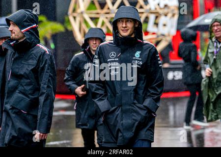 Spa, Belgien. 27. Juli 2023. SPA, BELGIEN - JULI 27: George Russell von Mercedes und England bei einer Vorschau vor dem F1 Grand Prix von Belgien auf dem Circuit de Spa-Francorchamps am 27. Juli 2023 in Spa, Belgien. (Foto: Michael Potts/BSR Agency) Kredit: BSR Agency/Alamy Live News Stockfoto