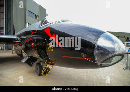 English Electric Canberra B2/6 Classic Jet plane WK163, G-BVWC, bei RAF Waddington, Großbritannien. 1957 erreichte sie den Weltrekord von 70.310 Metern Höhe Stockfoto