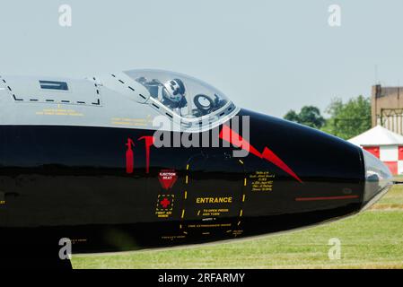 English Electric Canberra B2/6 Classic Jet plane WK163, G-BVWC, bei RAF Waddington, Großbritannien. 1957 erreichte sie den Weltrekord von 70.310 Metern Höhe Stockfoto