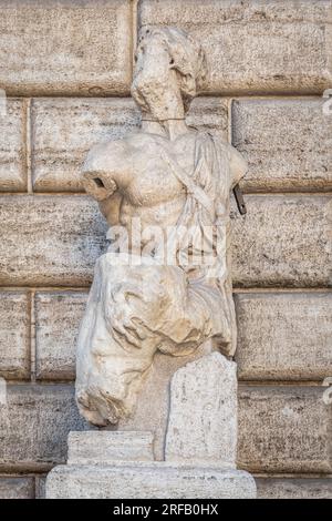 Sprechende Statue, bekannt als Pasquino in Rom, Italien Stockfoto