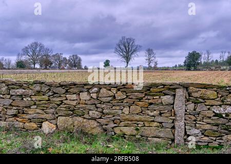 Traditionelle Steinmauer in Constantim. Miranda do Douro, Tras-os-Montes. Portugal Stockfoto