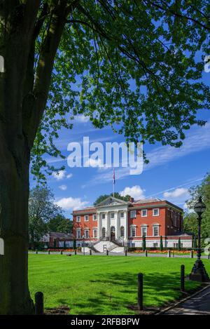 Das Warrington Rathaus. Die Halle wurde von James Gibbs entworfen und 1750 für Thomas Patten, Esq, erbaut. Sie ist auch als Bank Hall bekannt. Stockfoto