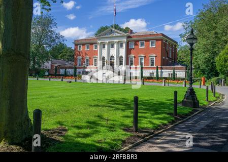 Das Warrington Rathaus. Die Halle wurde von James Gibbs entworfen und 1750 für Thomas Patten, Esq, erbaut. Sie ist auch als Bank Hall bekannt. Stockfoto