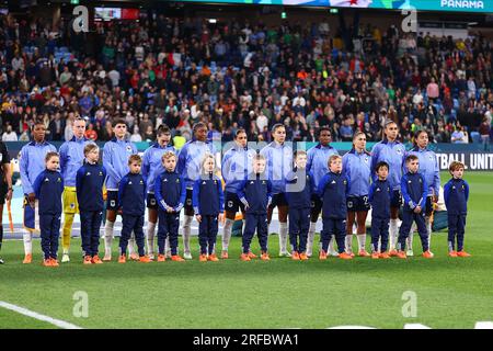 2. August 2023; Sydney Football Stadium, Sydney, NSW, Australien: FIFA Womens World Cup Group F Fußball, Panama gegen Frankreich; Frankreich während ihrer Nationalhymne Stockfoto