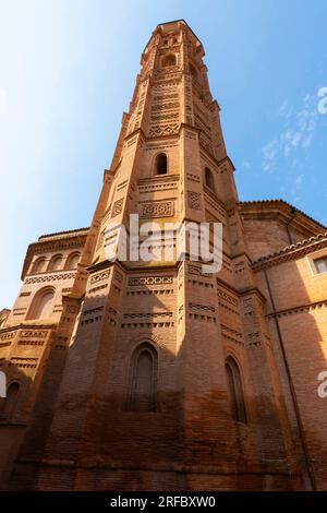 Renaissance-Portal der Kollegialkirche Santa María la Mayo, Altstadt von Calatayud, Aragon, Spanien. Die Collegiatskirche St. Mary Major, erbaut in mu Stockfoto